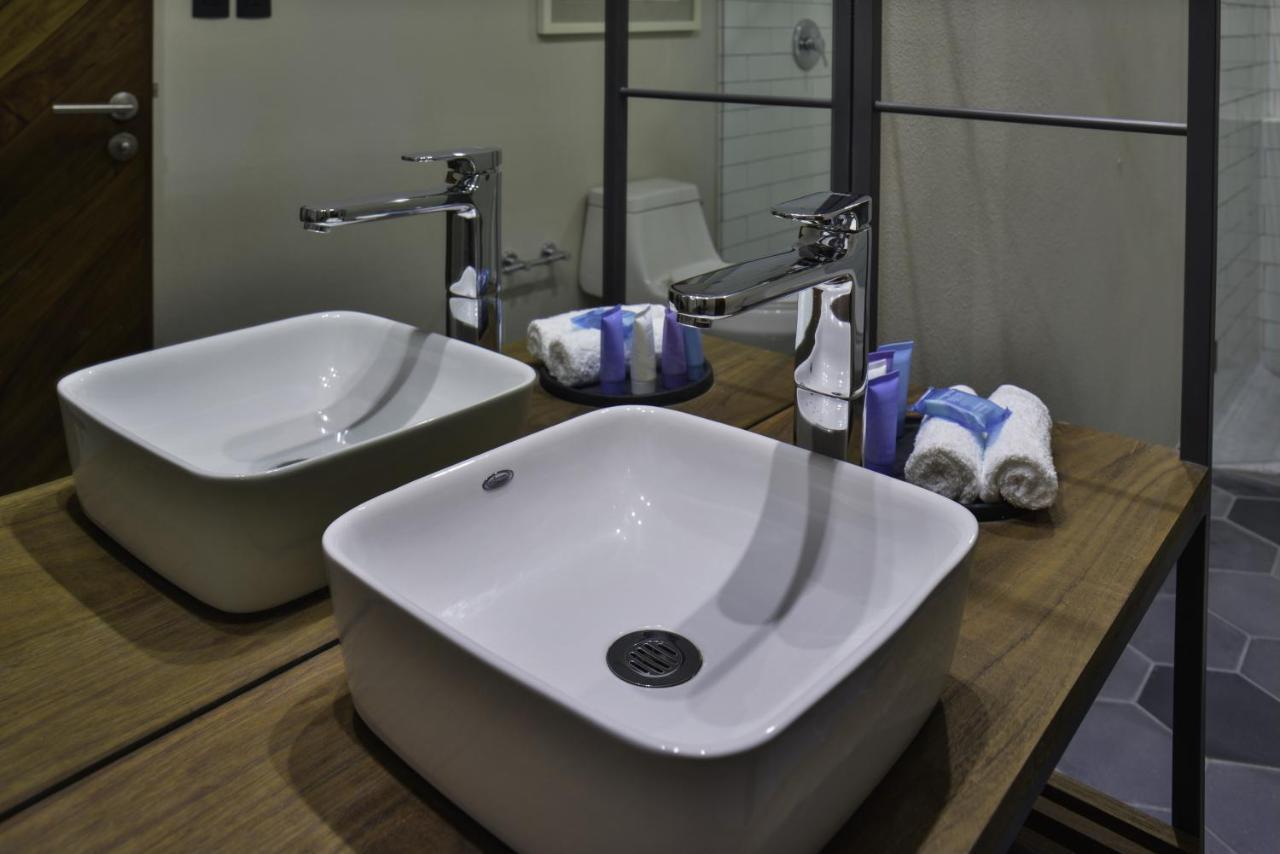 Hotel Criol كويريتارو المظهر الخارجي الصورة Bathroom