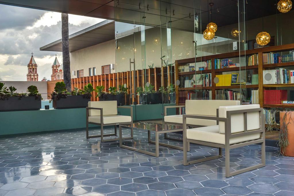Hotel Criol كويريتارو المظهر الخارجي الصورة Library